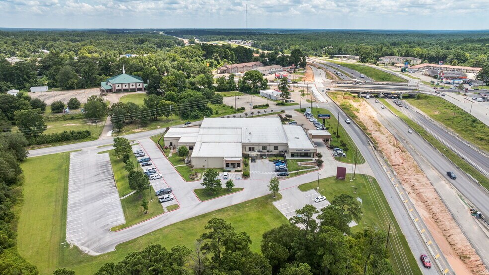 More Photos Of 540 Interstate 45 S, Huntsville Medical For Lease