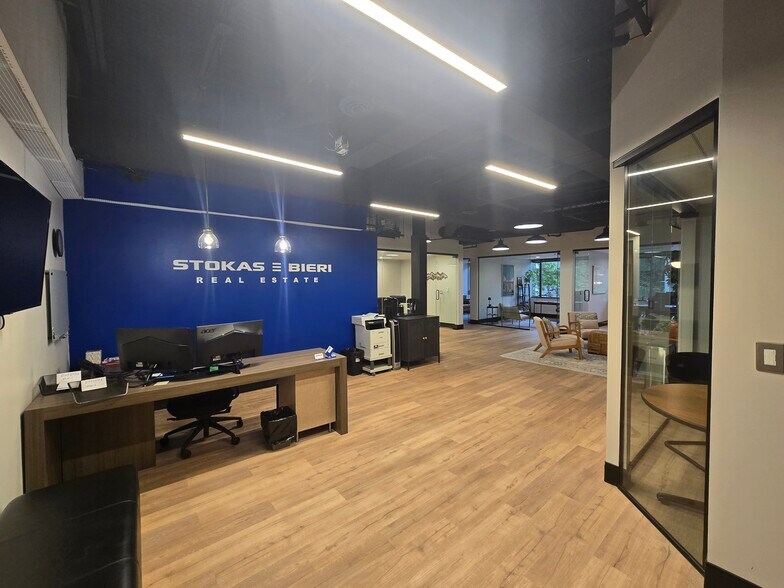 More Photos Of 390 Park St, Birmingham Office For Lease