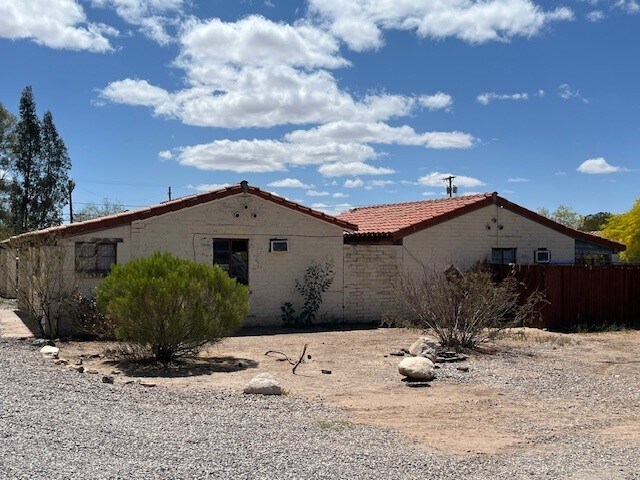 More Photos Of 3242 E Benson Hwy, Tucson Apartments For Sale