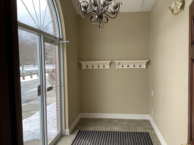 More Photos Of 271 Marsh Rd, Pittsford Office For Lease