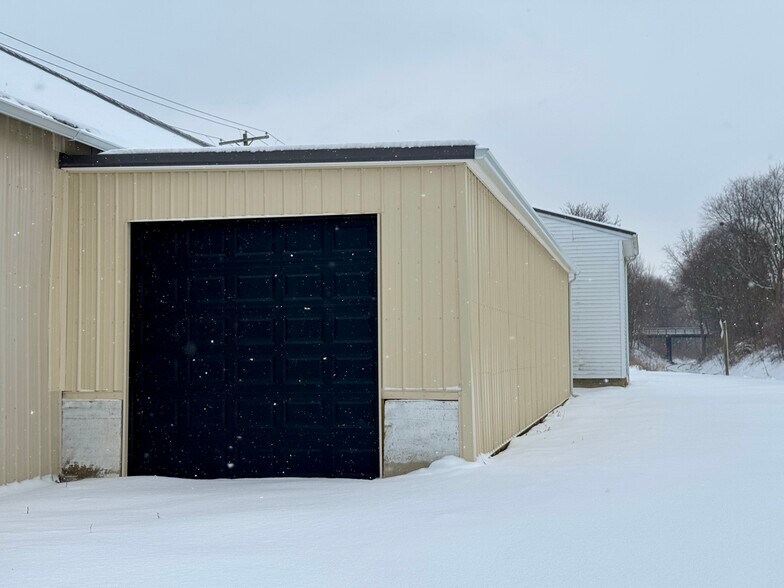 More Photos Of 66 Walnut St, Plymouth Warehouse For Lease