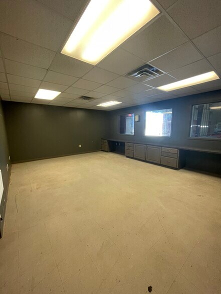 More Photos Of 10204 Highway 80, Minden Warehouse For Sale