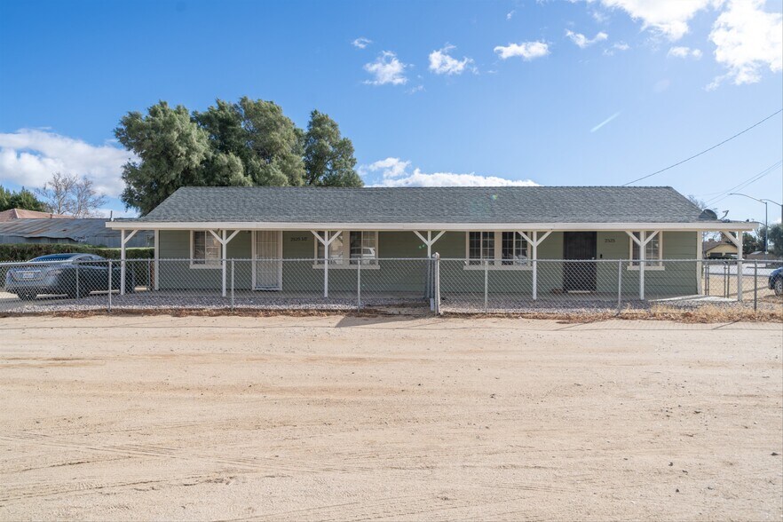 More Photos Of 2507 W Avenue L, Lancaster Apartments For Sale