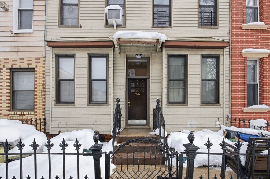 Primary Photo Of 596 Humboldt St, Brooklyn Multifamily For Sale