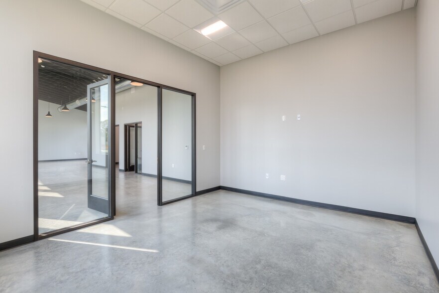 More Photos Of 2455 Beacon St, Chico Office For Lease