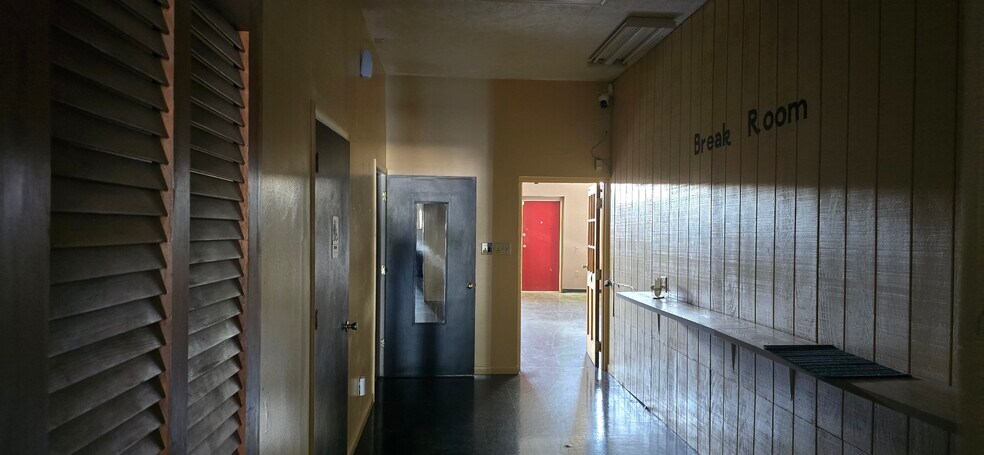 More Photos Of 6441-6451 Yadkin Rd, Fayetteville Unknown For Lease