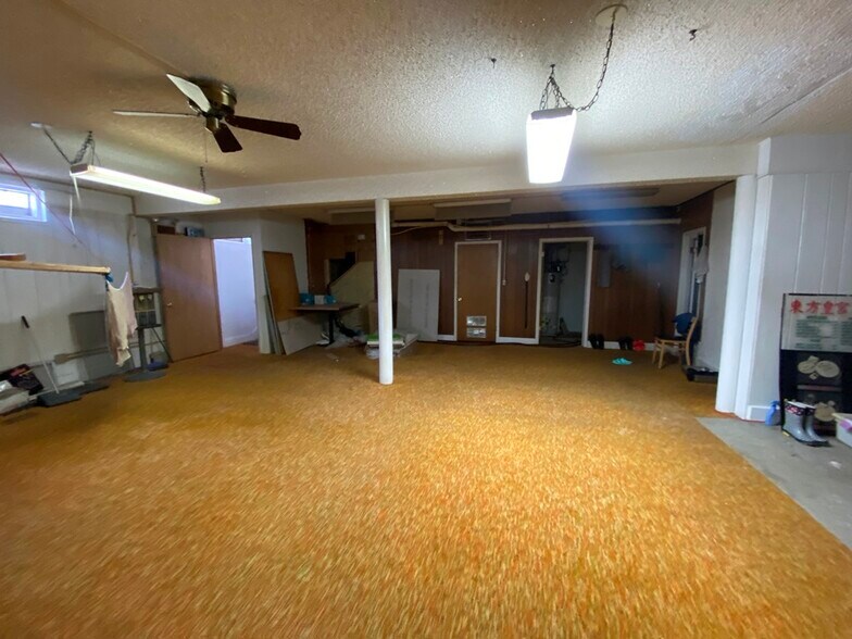 More Photos Of 221 Washington Ave, Riverton Religious Facility For Sale