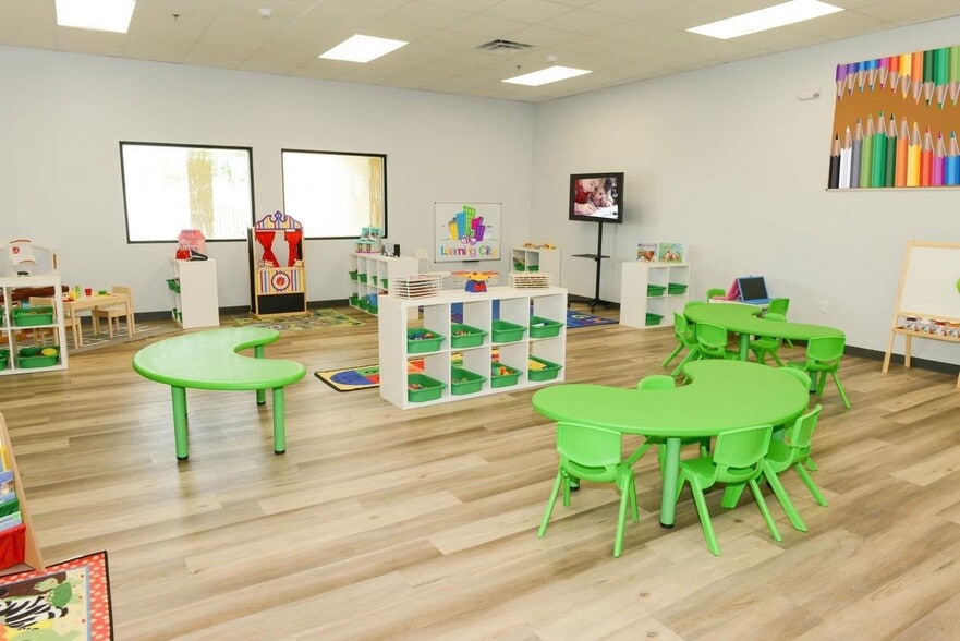 More Photos Of 14387 SW 96th St, Miami Daycare Center For Sale