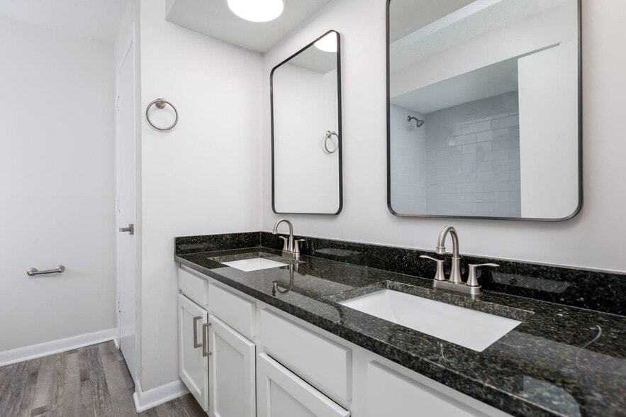 More Photos Of 4577 Olentangy River Rd, Columbus Apartments For Sale