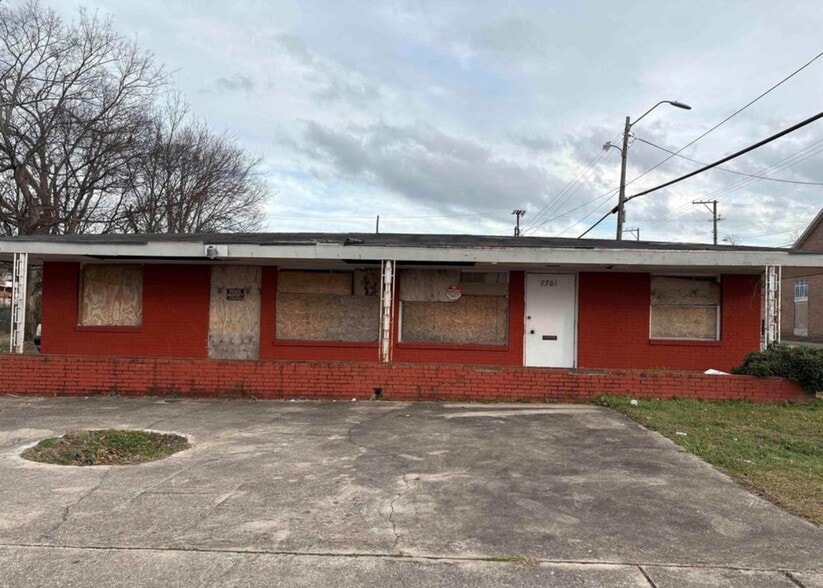 More Photos Of 7703 1st Ave S, Birmingham Office For Sale