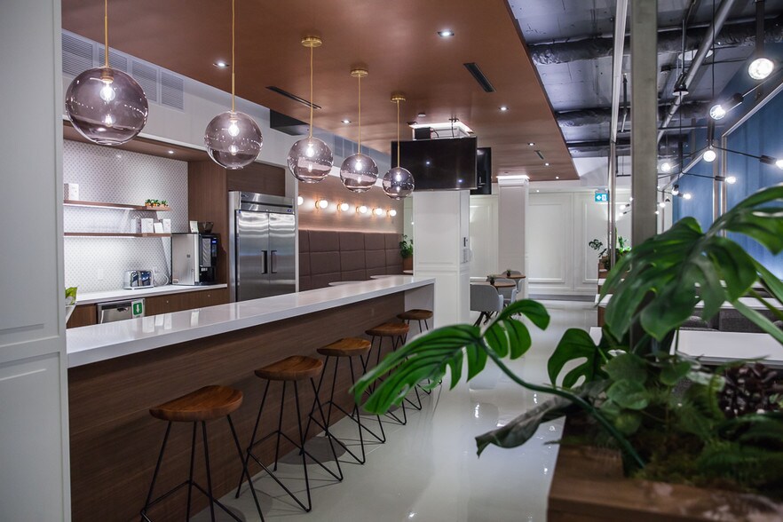 Primary Photo Of 77 Bloor St W, Toronto Office For Sale