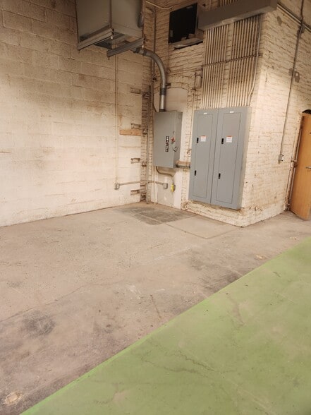 More Photos Of , Philadelphia Industrial For Sale