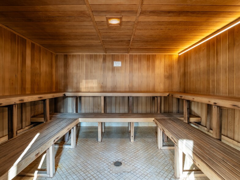 More Photos Of 521 Campbell Hot Springs Rd, Sierraville Hotel For Sale