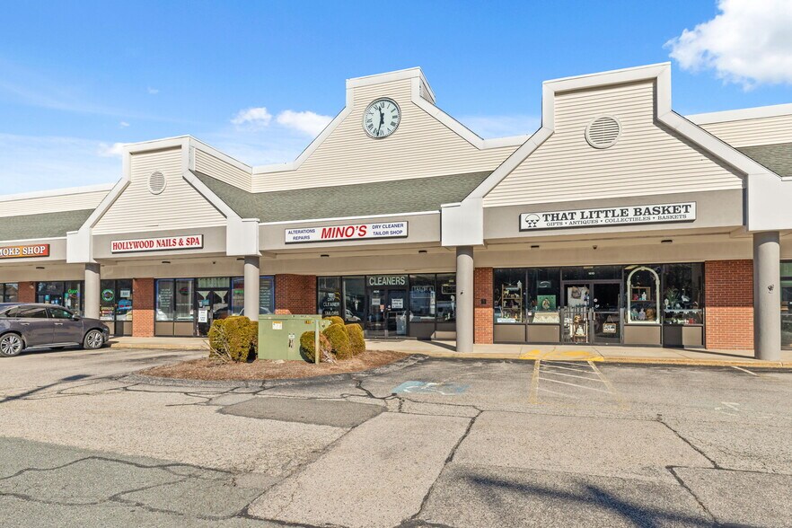 More Photos Of 1606 Main St, Weymouth Storefront For Lease