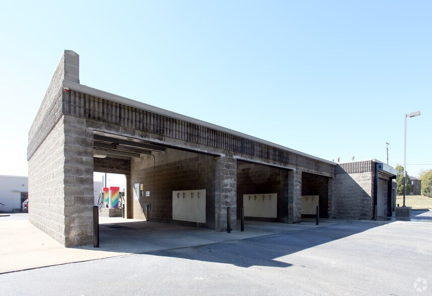 More Photos Of 100 Putnam Plz, Greencastle Carwash For Sale