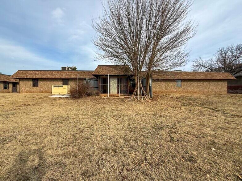 More Photos Of 70 N 31st St, Clinton Healthcare For Sale