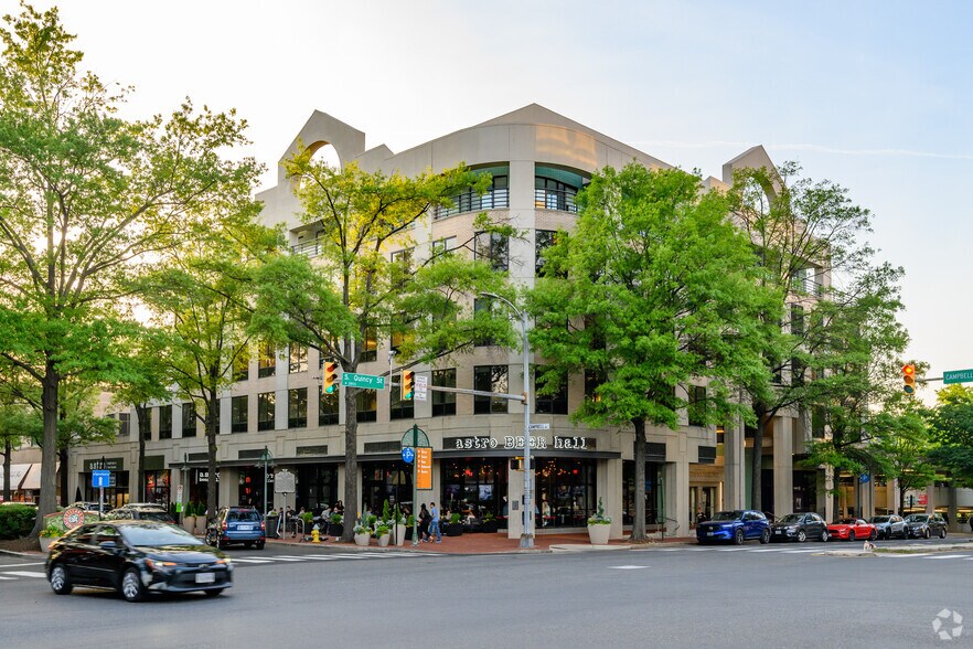 Primary Photo Of 2700 S Quincy St, Arlington Office For Lease