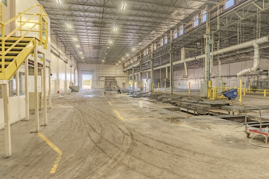 More Photos Of 4611 Wiseman Blvd, San Antonio Manufacturing For Sale