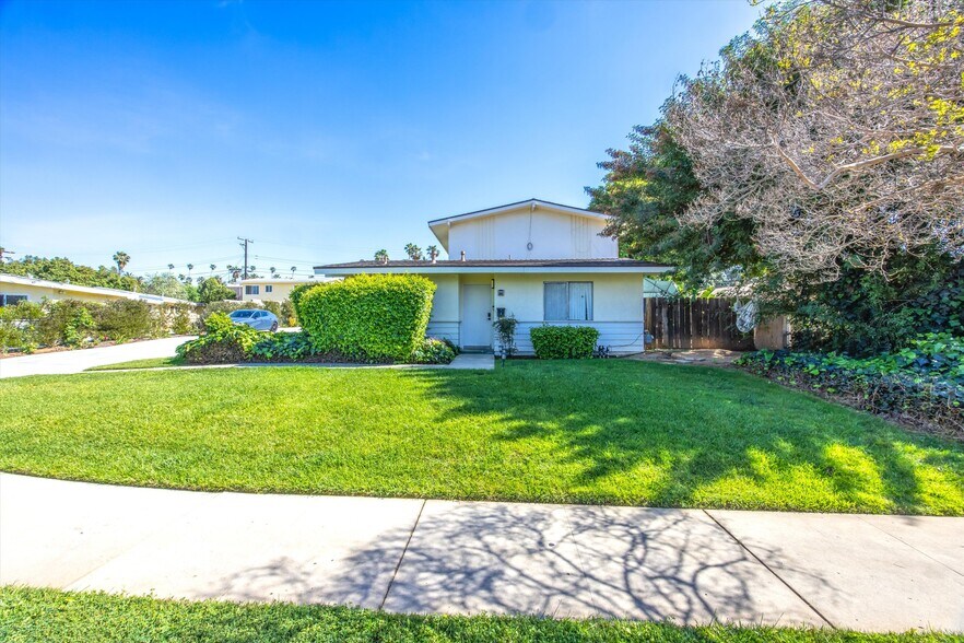 More Photos Of 32 N San Mateo St, Redlands Apartments For Sale