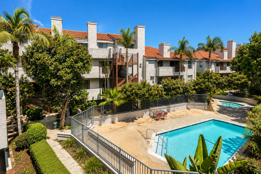 More Photos Of 13202 Downey Ave, Paramount Apartments For Sale