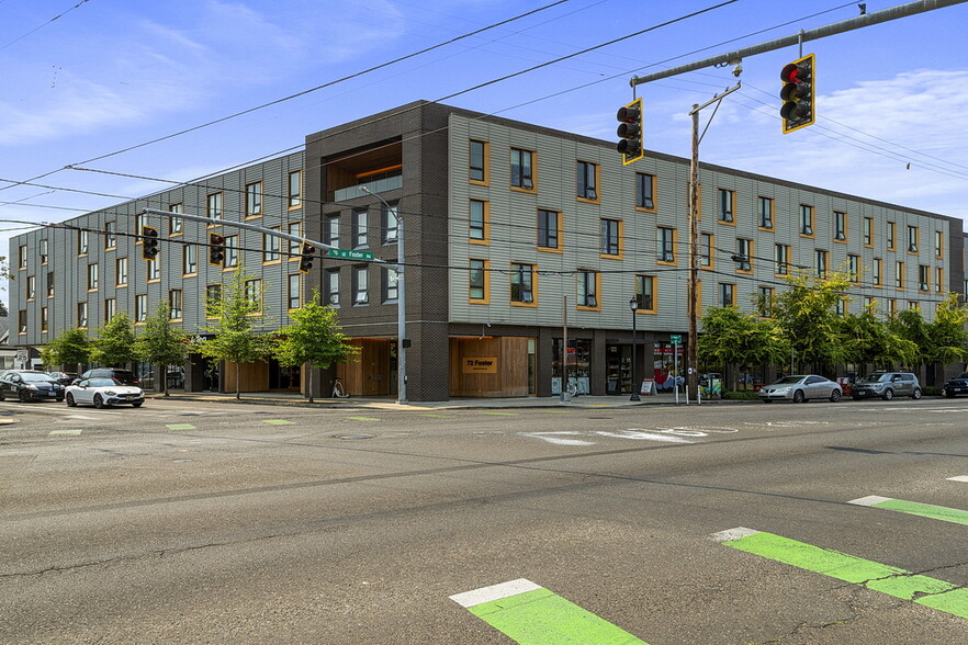 Primary Photo Of 5005 SE 72nd Ave, Portland Apartments For Lease