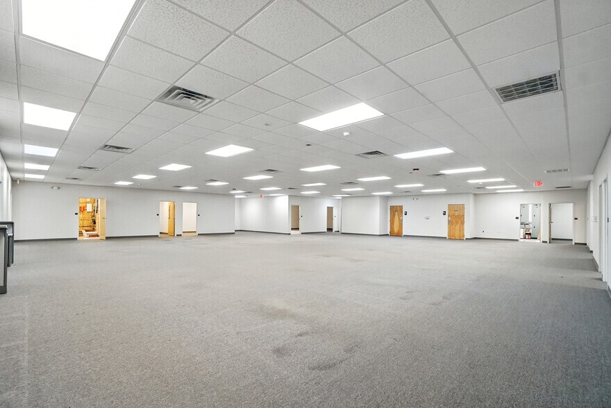 More Photos Of 133 Island Ford Rd, Statesville Office For Lease