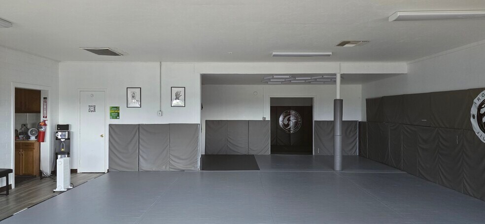 More Photos Of 12702 N Sanders Rd, Marana General Retail For Sale