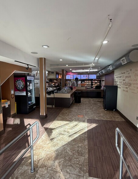More Photos Of 544 6th Ave, New York Apartments For Lease