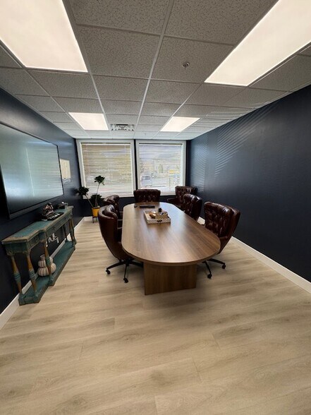 More Photos Of 3130 W Maple Loop Dr, Lehi Office For Lease