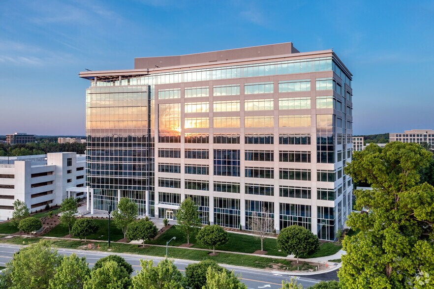 More Photos Of 13146 Ballantyne Corporate Pl, Charlotte Office For Lease