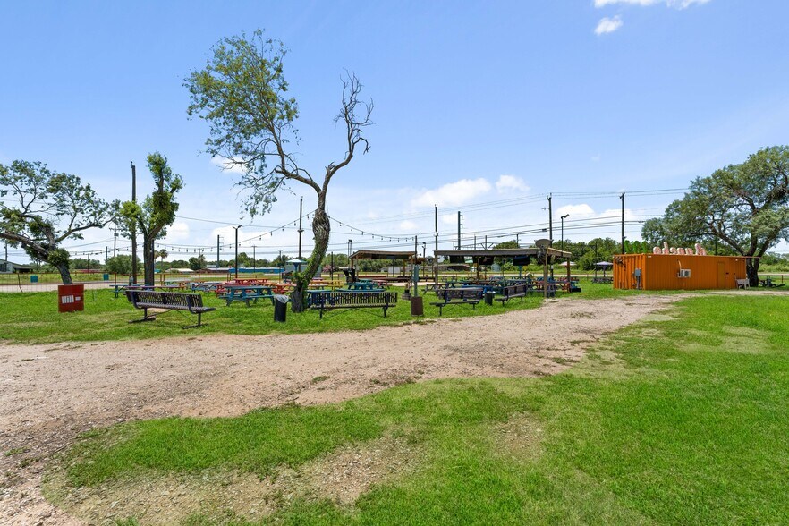 More Photos Of 13514 S US Highway 181, San Antonio Land For Sale