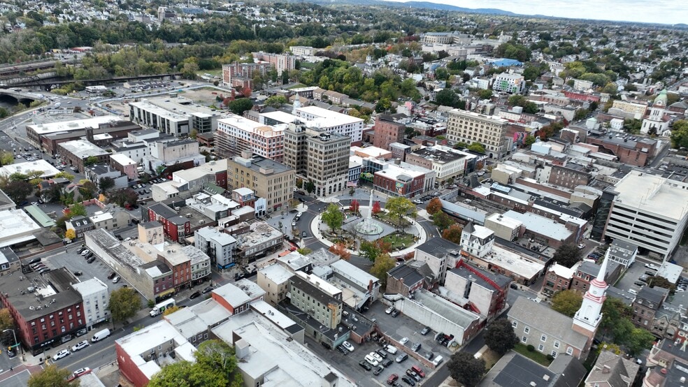 More Photos Of 58 Centre Sq, Easton Apartments For Sale