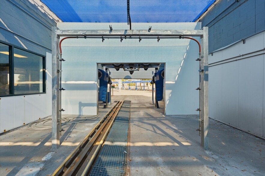 More Photos Of 615 W Ray Rd, Gilbert Carwash For Sale