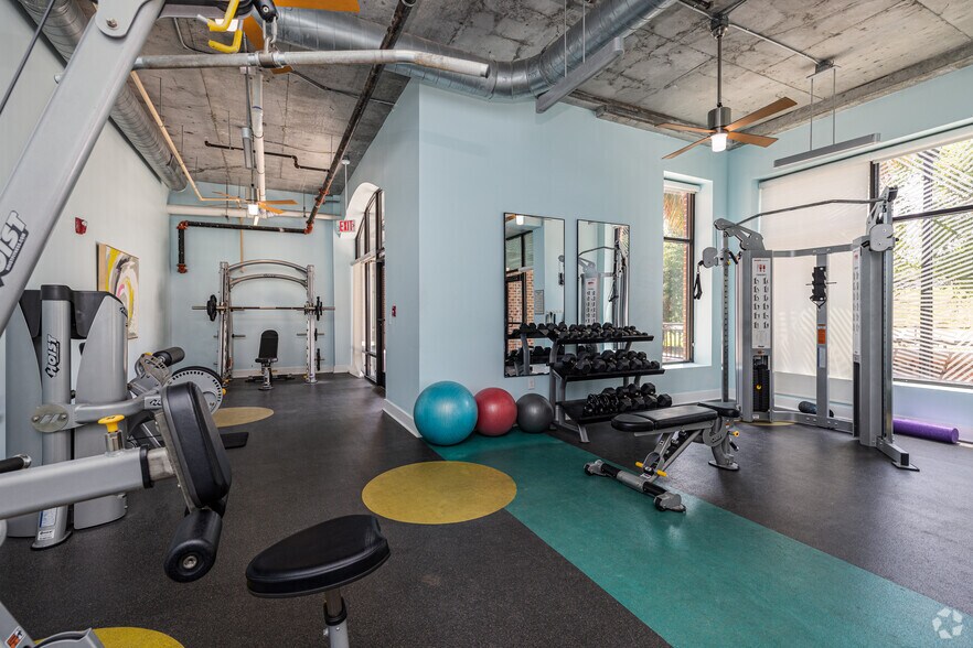 More Photos Of 540 Selma St, Savannah Apartments For Lease