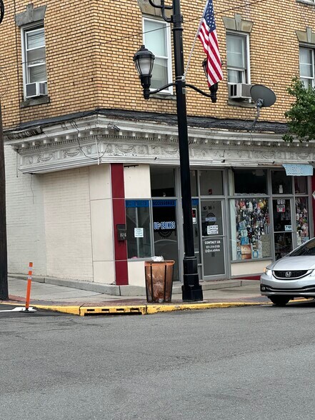 Primary Photo Of 1616 Summit Ave, Union City Apartments For Lease