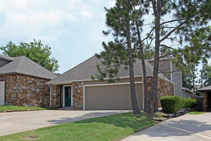 More Photos Of 7181 S Braden Ave, Tulsa Office For Lease