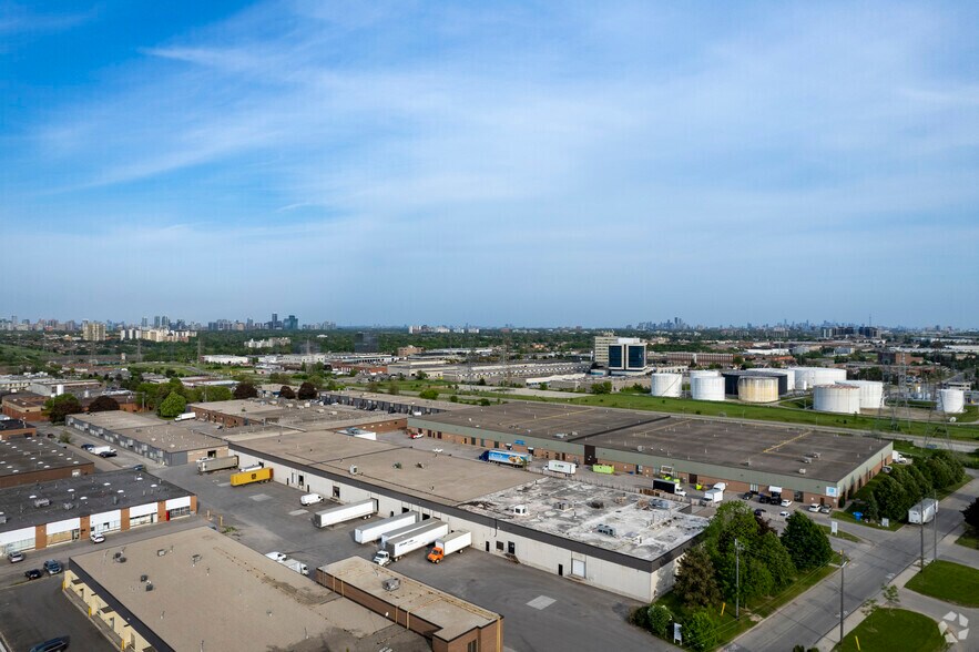 More Photos Of 315-345 Flint Rd, Toronto Manufacturing For Lease