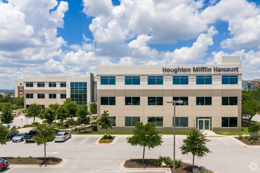 More Photos Of 2700 La Frontera Blvd, Round Rock Office For Lease