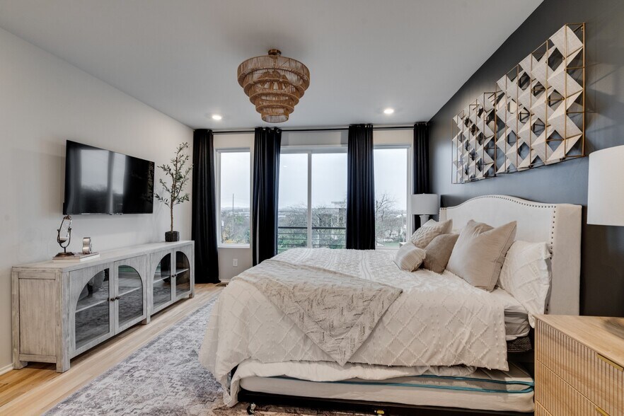 More Photos Of , Nashville Multifamily For Sale