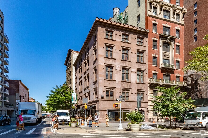 More Photos Of 1 W 8th St, New York Multifamily For Sale