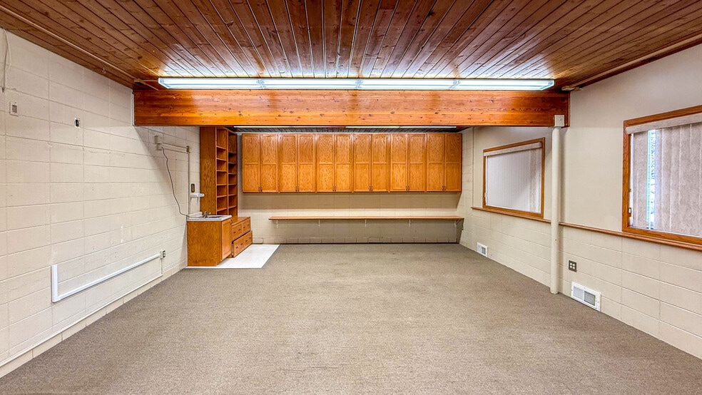 More Photos Of 223 E 5th St, Zumbrota Schools For Sale