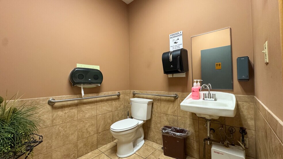 More Photos Of 5133 Darrow Rd, Hudson Health Club For Sale