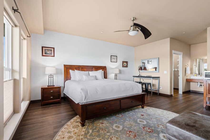 More Photos Of 701 Fountain Blvd, Zillah Hotel For Sale