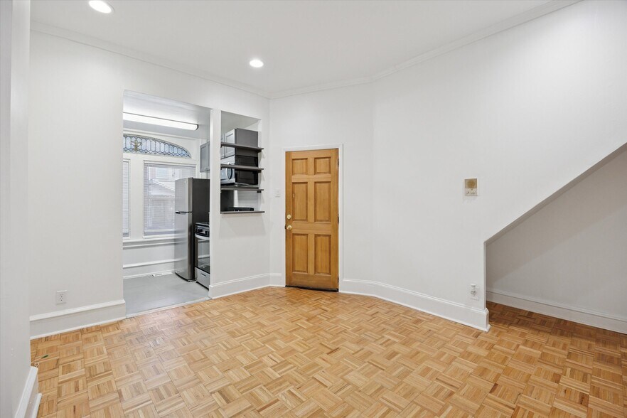 More Photos Of 236 Buckingham Pl, Philadelphia Apartments For Sale