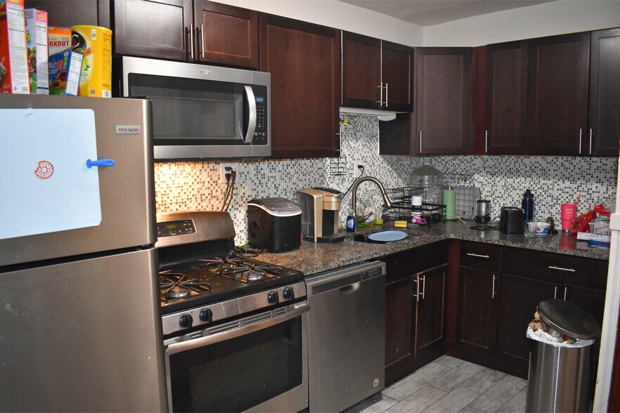 More Photos Of 136 Chapin St, Binghamton Apartments For Sale