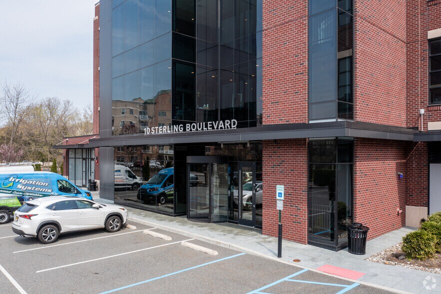 More Photos Of 10 Sterling Blvd, Englewood Office For Lease