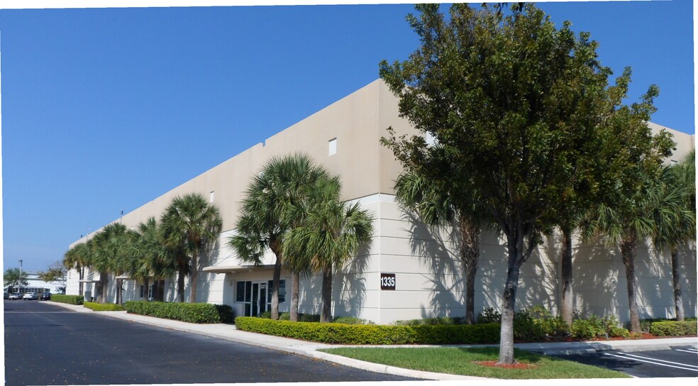 Primary Photo Of 1335 53rd St, Mangonia Park Warehouse For Lease