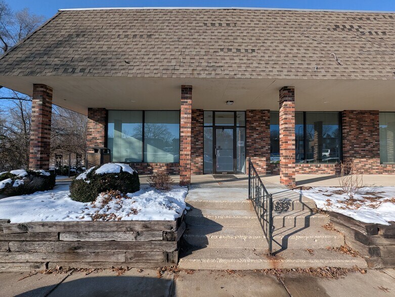 More Photos Of 7501 N University St, Peoria General Retail For Lease