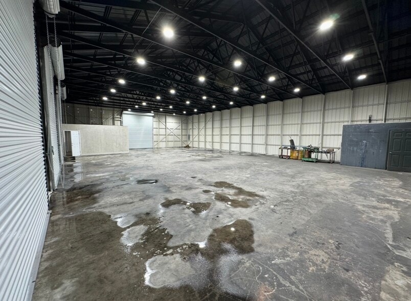 More Photos Of 3205 US Highway 92 E, Lakeland Freestanding For Lease