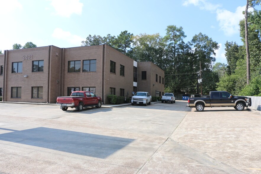 More Photos Of 3421 W Davis St, Conroe Medical For Lease